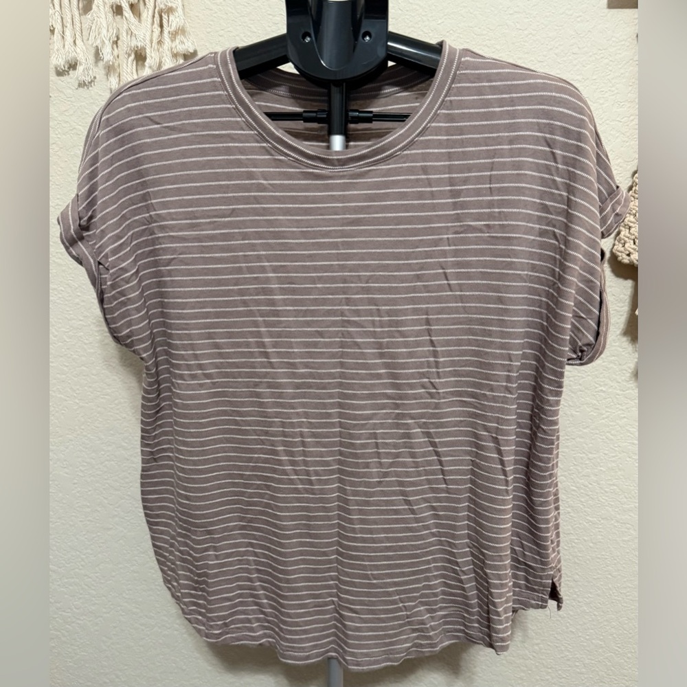 Maurices Brown Striped Short Sleeve Tee